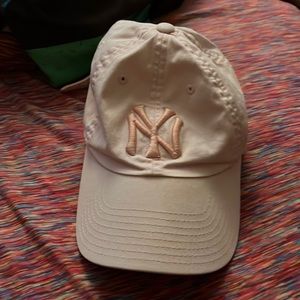 Pink yankees dad hat